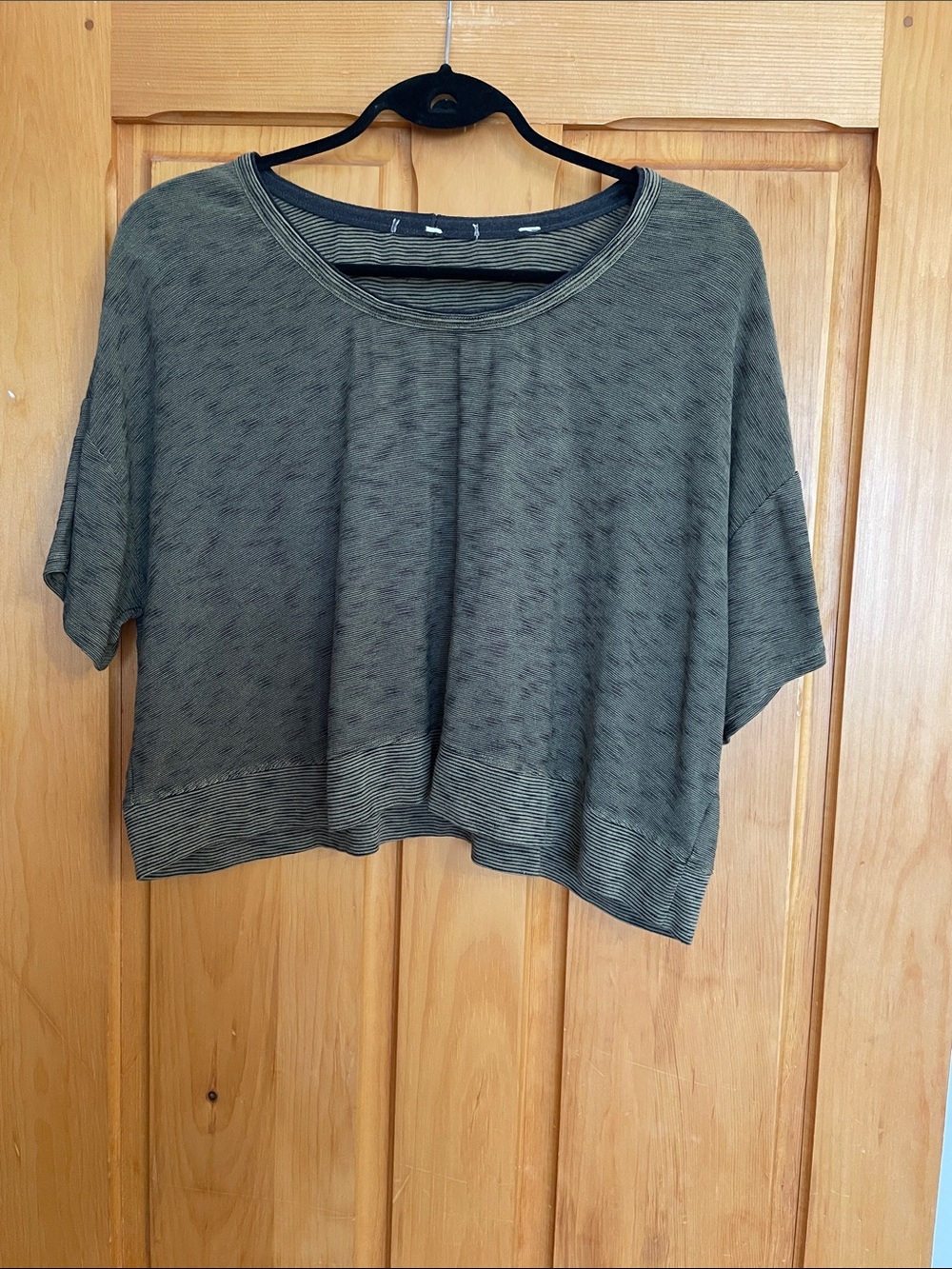 O/S Bella Luxx Olive Green Boxy & Cropped Short Sleeve Tee